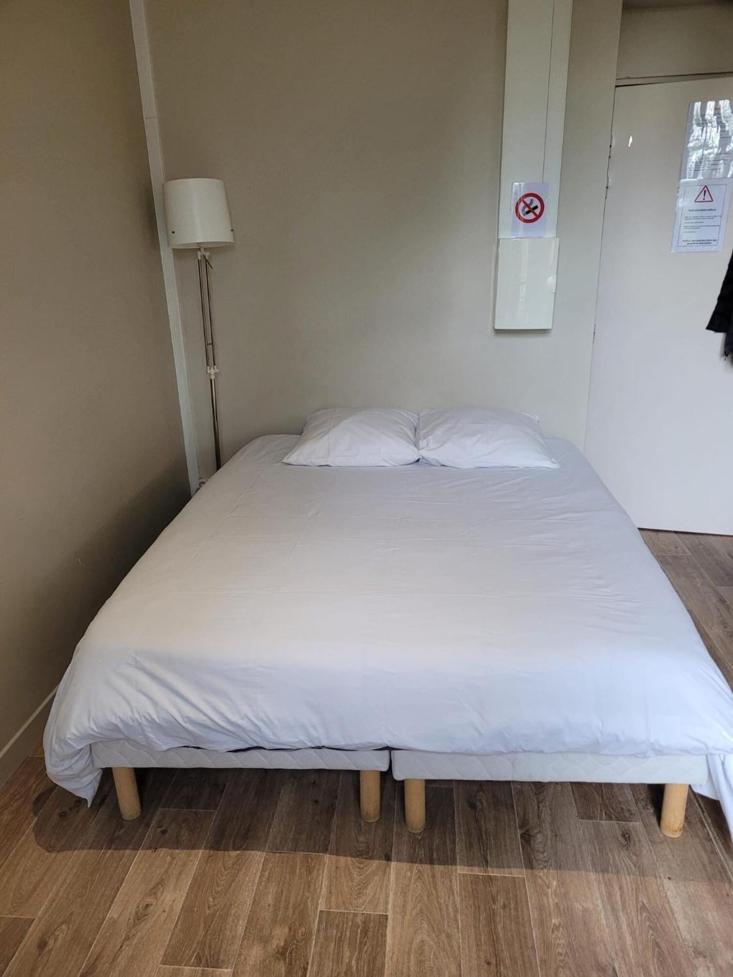 Appartment Les Suites Du Parc Besanzón Habitación foto